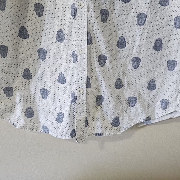 One Resolution Clothing Men's Short Sleeve Skulls Button Up Shirt M - Picture 6 of 10